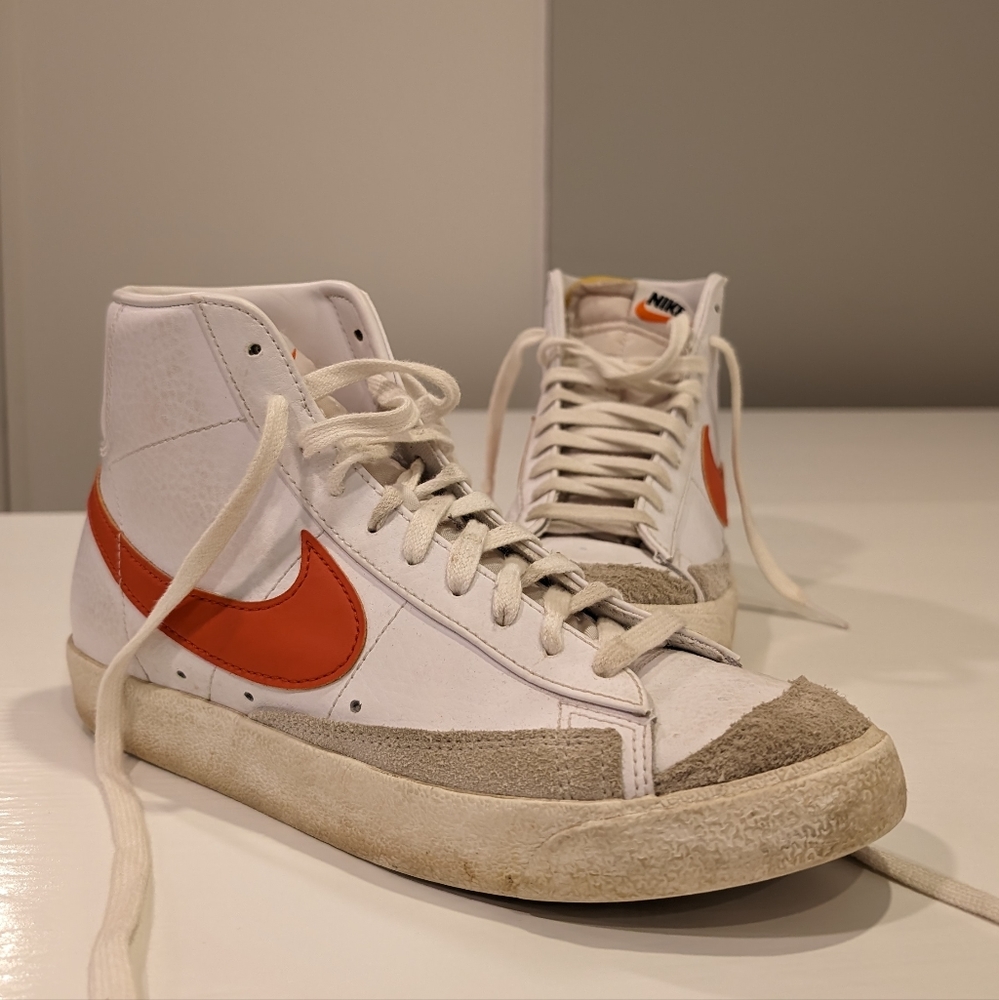 Nike Men's Blazer Mid '77 Basketball Shoes